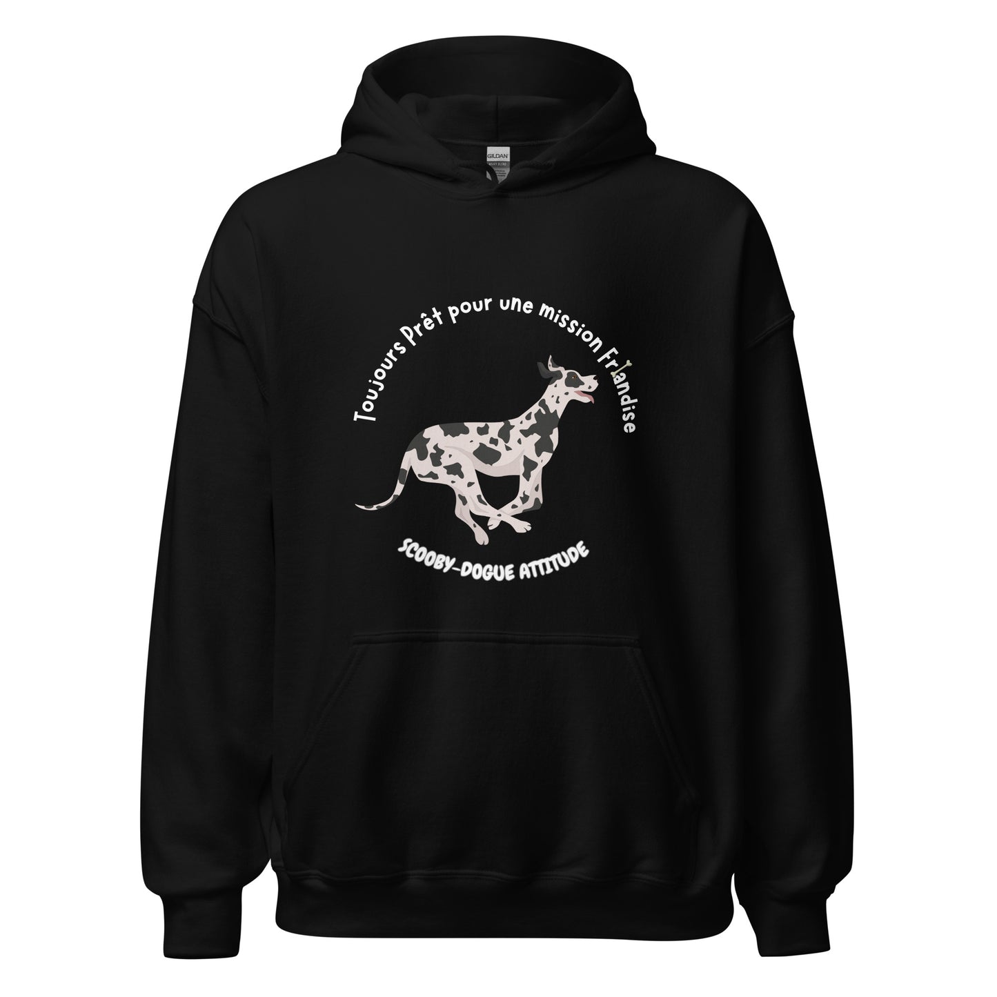 Sweat à capuche de couleur noir avec poche kangourou avec un dogue allemand qui coure avec inscription Toujours prêt pour une mission friandise Scooby-Dogue Attitude"