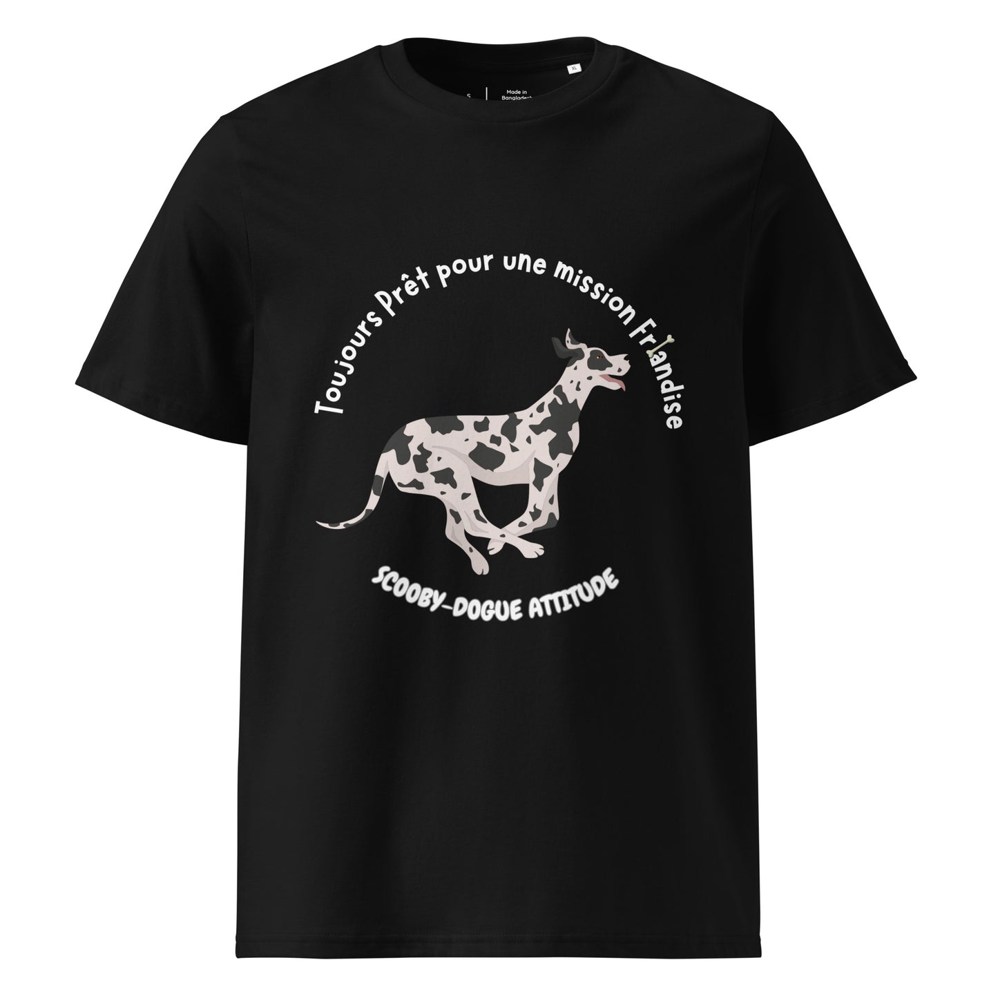 T-shirt 100% coton bio de couleur noir col rond manche courte avec un dogue allemand qui court avec inscription "Toujours Prêt pour une mission Friandise- Scooby-dogue Attitude"