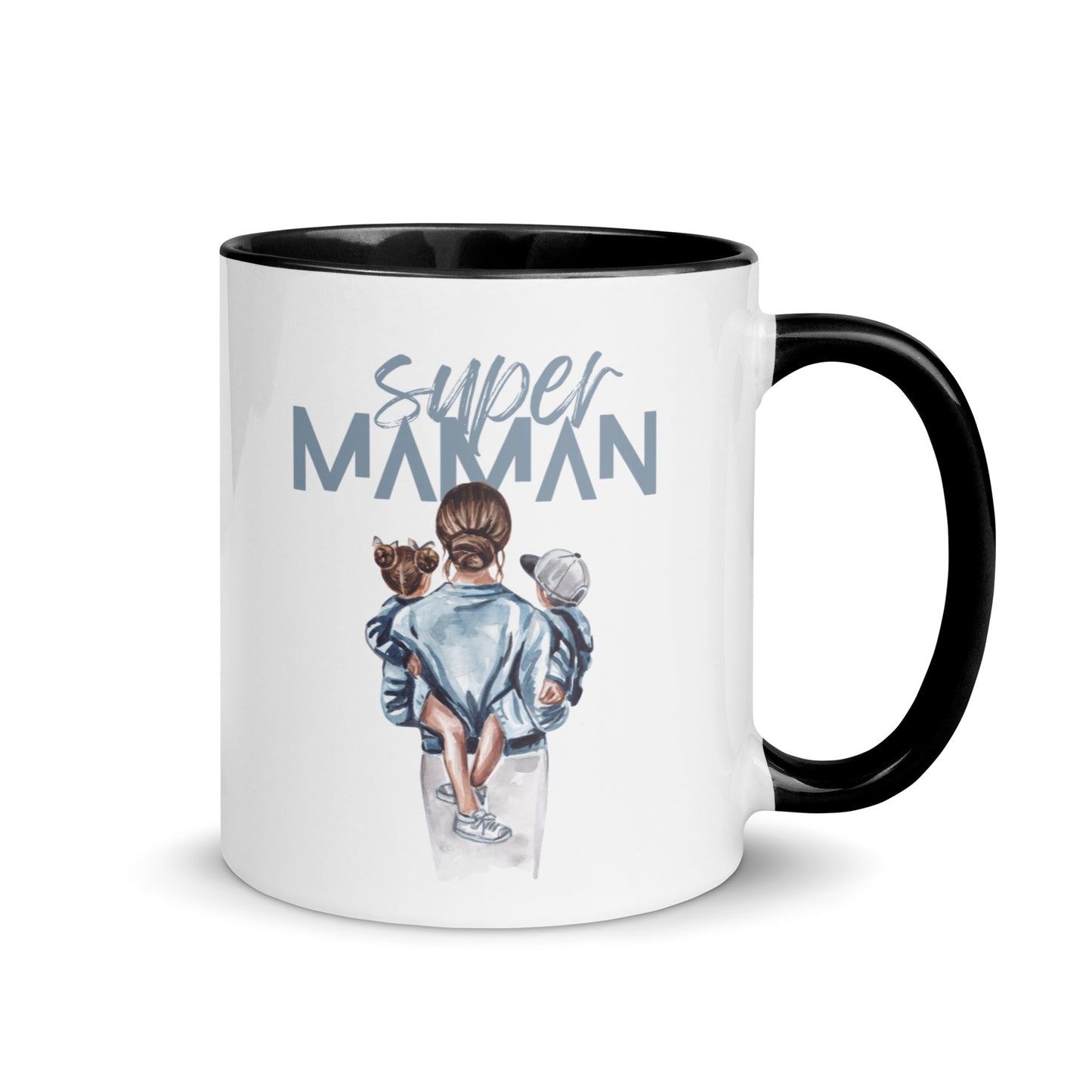 tasse blanche colorée intérieur et poignée noir en céramique avec inscription Super Maman Avec le dessin d'une maman de dos portant deux enfants dans ses bras