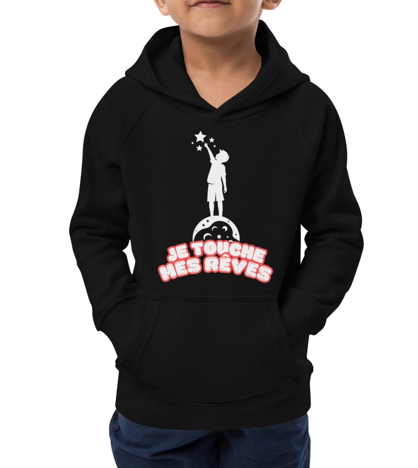 sweat à capuche enfant de couleur noir poche kangourou avec dessin d'un enfant qui touche les étoiles du bout des doigts et inscription " je touche mes rêves" porté par un mannequin de 6 ans