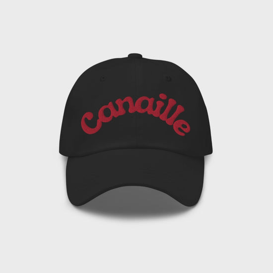 vidéo qui montre la casquette de droite, de gauche, de derrière