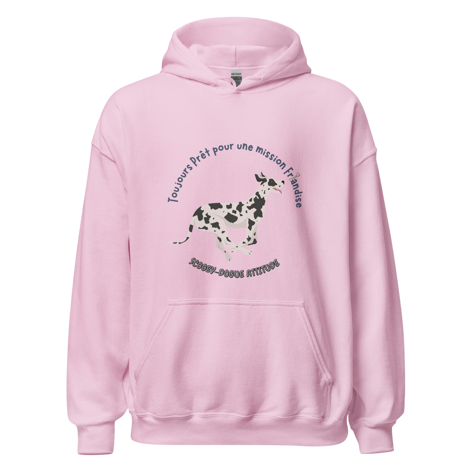 Sweat à capuche de couleur rose avec poche kangourou avec un dogue allemand qui coure avec inscription Toujours prêt pour une mission friandise Scooby-Dogue Attitude"