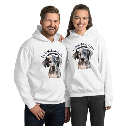 Sweat à capuche blanc unisexe avec poche kangourou avec dessin de chiot dogue allemand avec un casque sur ses oreilles avec inscription : J'ai la Woofitude de rêve"