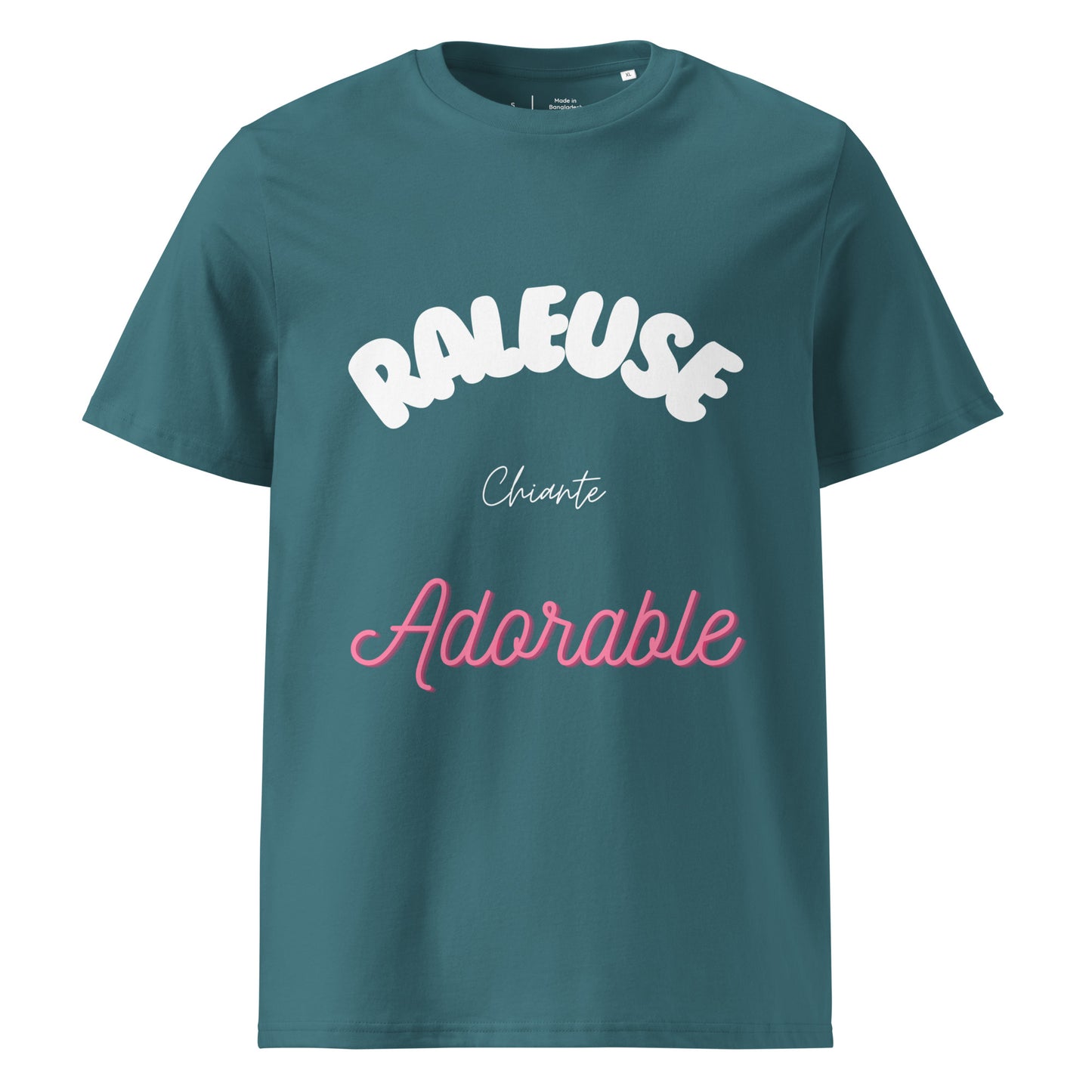 T-shirt de couleur vert d'eau encolure ronde manche courte inscription "raleuse, chiante, adorable"