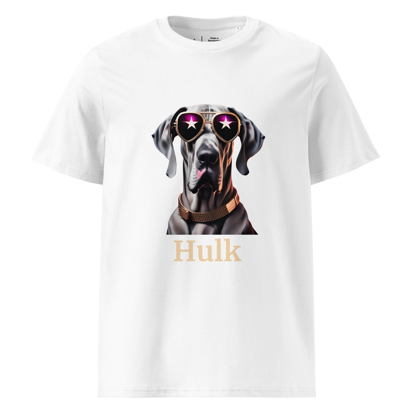 t-shirt de couleur blanc col rond manche courte dessin de dogue allemand avec des lunettes de soleil stylé et un collier en cuivre personnalisation avec le nom de votre dogue en dessous du dessin