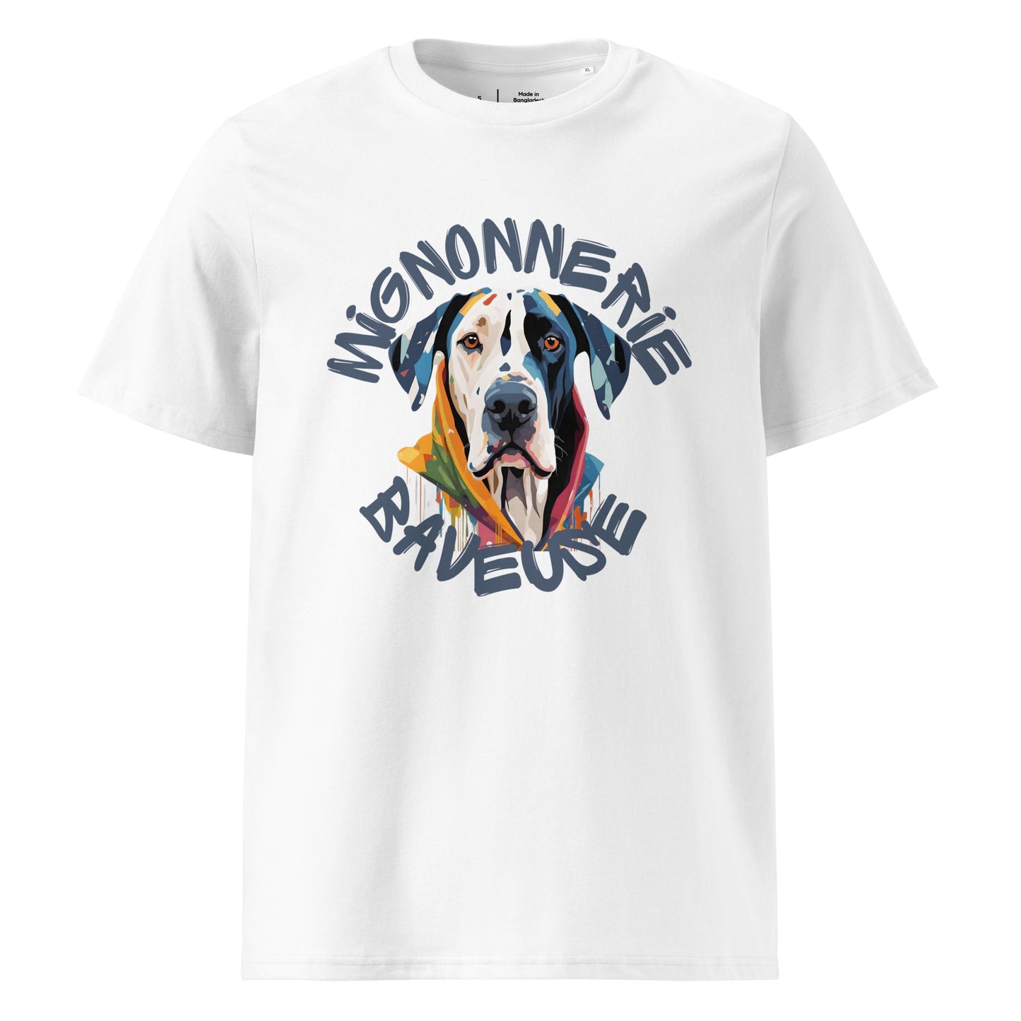 T-shirt couleur blanc col rond manche courte 100% coton avec écriture "Mignonnerie Baveuse" autour d'un dessin de dogue allemand arlequin ou boston