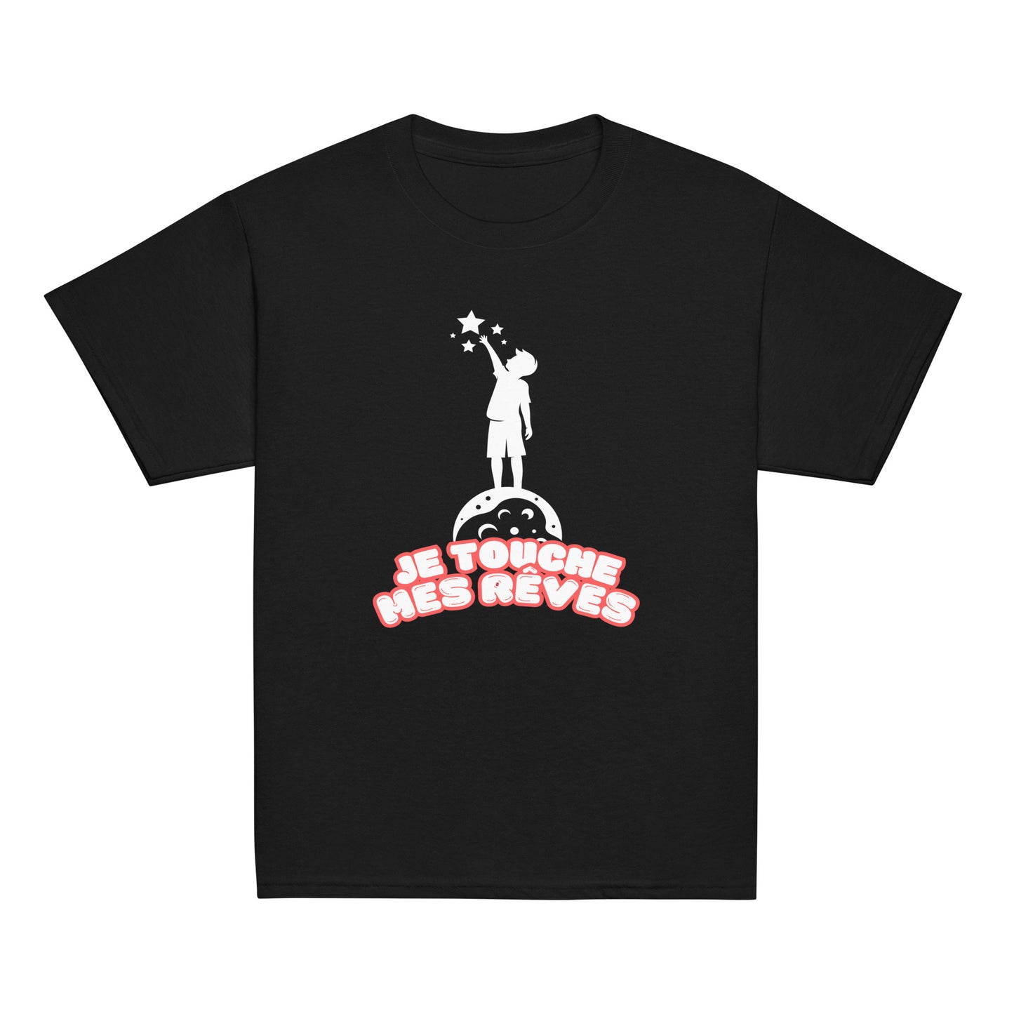 t-shirt de couleur noir encolure ronde manche courte dessin enfant qui touche du bout des doigts les étoiles avec inscription : "je touche mes rêves"